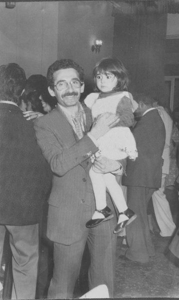 Fotoğraftaki çok ünlü siyasetçiyi tanıdınız mı? 11