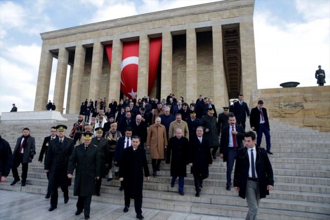Atatürk'ün Ankara'ya gelişinin 98. yıl dönümü kutlandı 9