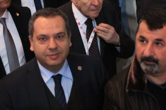 CHP KURULTAYINDAN KARELER 402