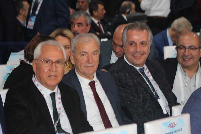 CHP KURULTAYINDAN KARELER 293
