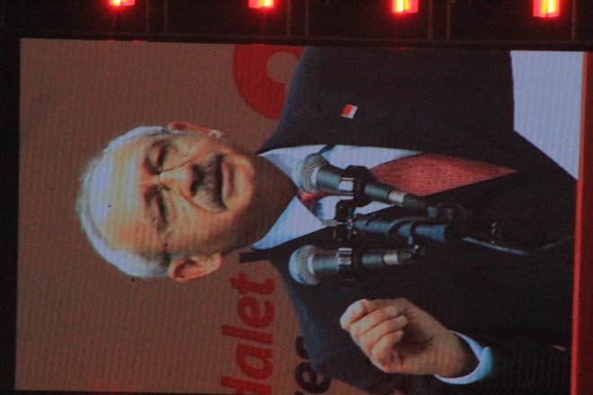 CHP KURULTAYINDAN KARELER 446