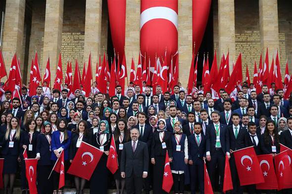 Gençler Anıtkabir'de, Ata'nın huzurunda... 2