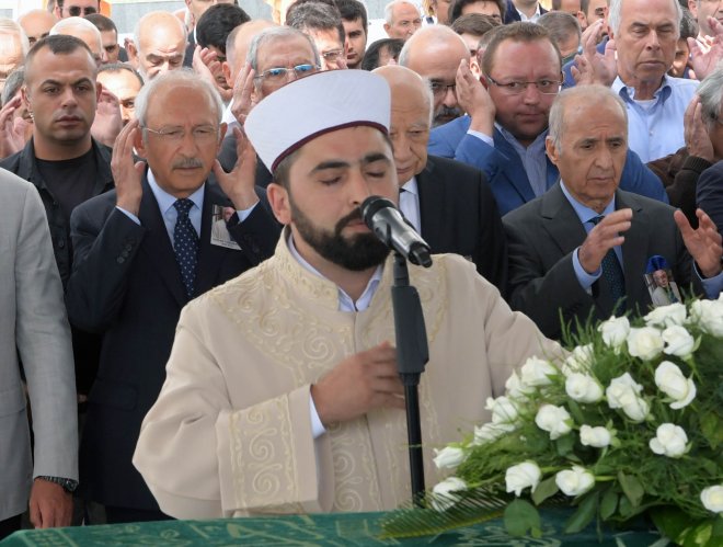DOĞAN YURDAKUL'UN CENAZE TORENİ 6