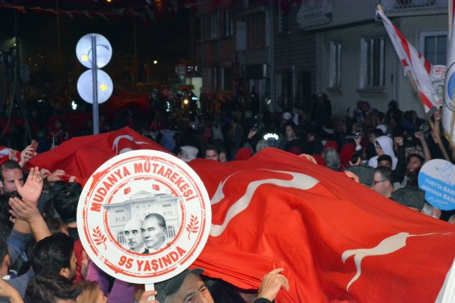 MÜTAREKE KUTLAMALARINA HALUK LEVENT İLE COŞKULU FİNAL 7