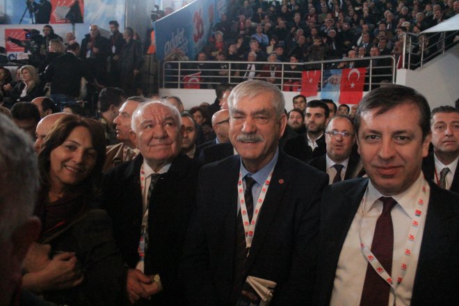 CHP KURULTAYINDAN KARELER 190