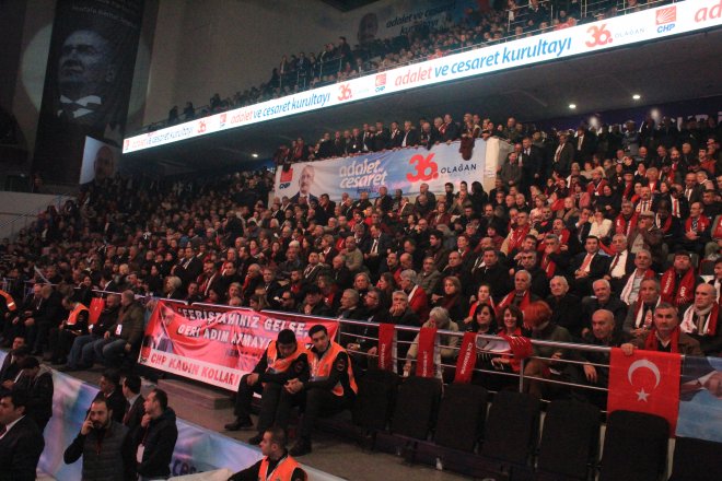 CHP KURULTAYINDAN KARELER 379