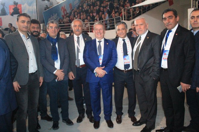 CHP KURULTAYINDAN KARELER 348
