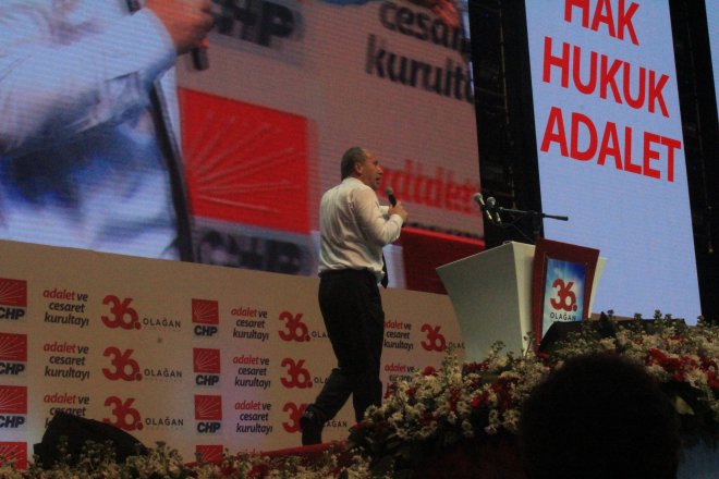 CHP KURULTAYINDAN KARELER 185