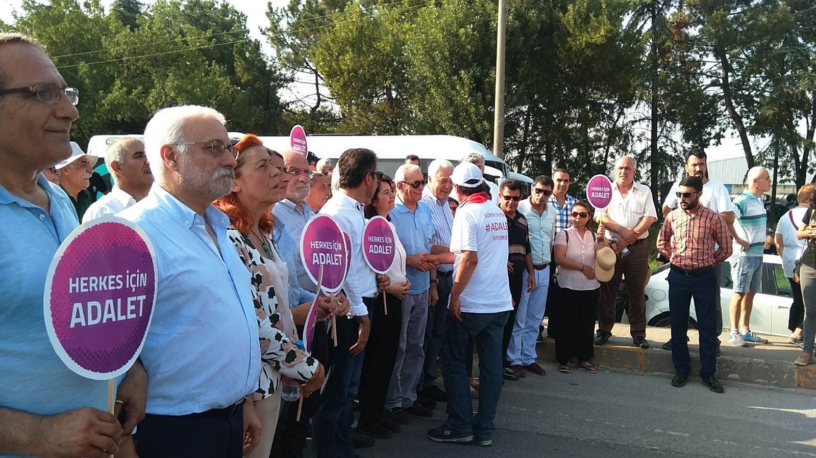 Gazete Kritik Gözünden Adalet Yürüyüşü 27