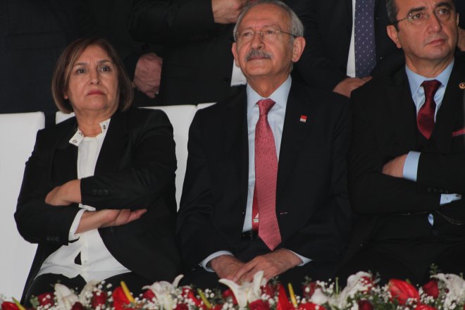 CHP KURULTAYINDAN KARELER 98