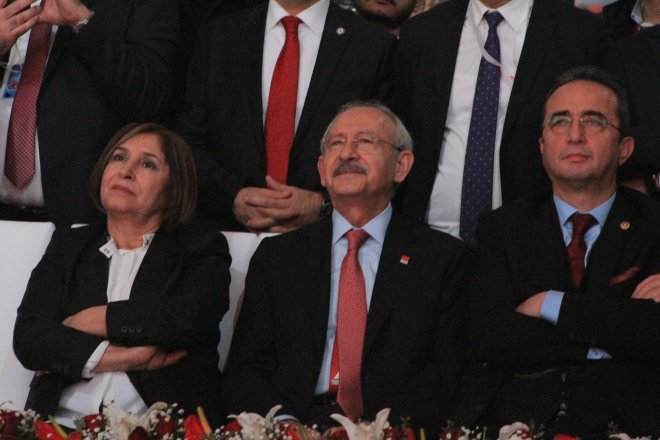 CHP KURULTAYINDAN KARELER 175