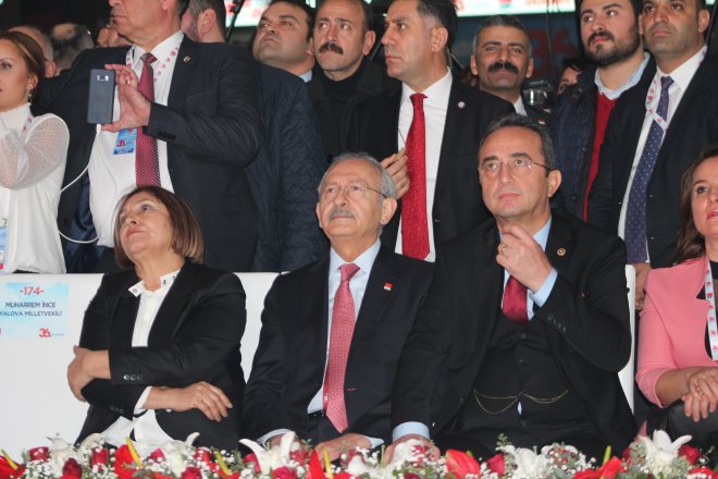 CHP KURULTAYINDAN KARELER 256