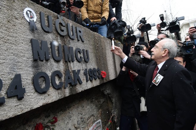 UGUR MUMCU'YU ANMA TORENİ 3