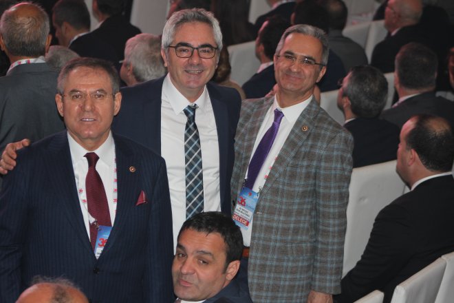 CHP KURULTAYINDAN KARELER 415