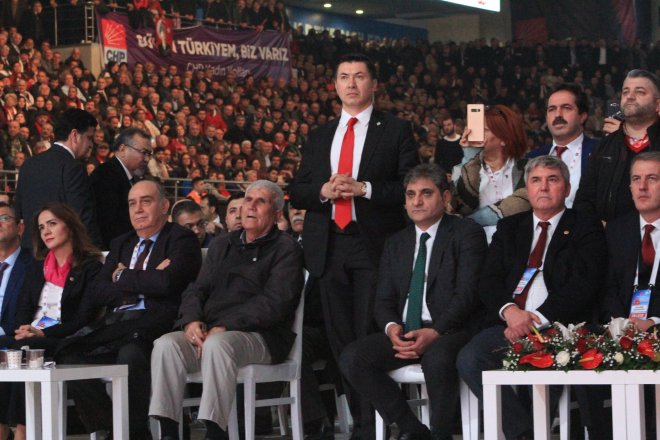 CHP KURULTAYINDAN KARELER 241