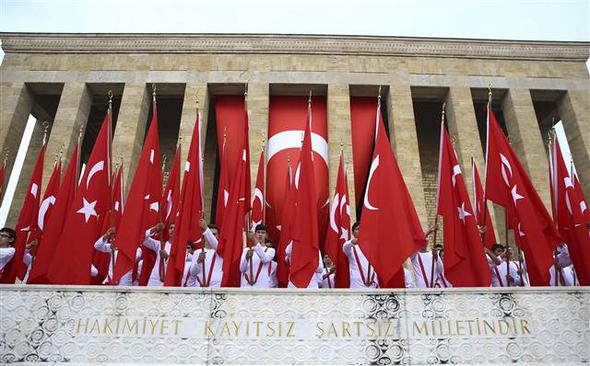 Gençler Anıtkabir'de, Ata'nın huzurunda... 4