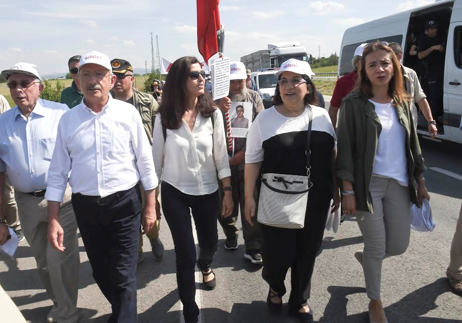 Sanatçılardan Adalet Yürüyüşü'ne Destek 4
