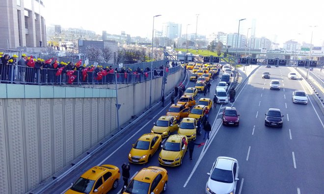 Taksicilerin Uber eylemine CHP'den destek 3