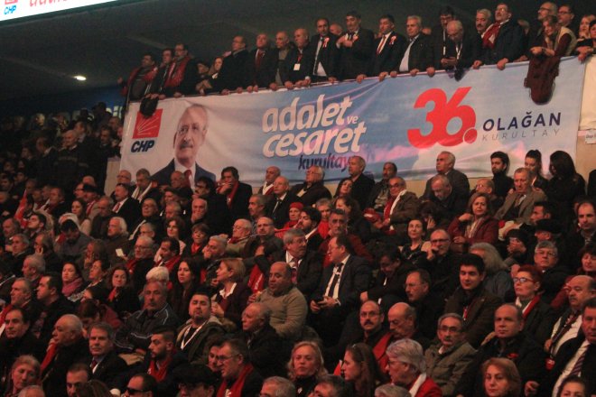 CHP KURULTAYINDAN KARELER 380