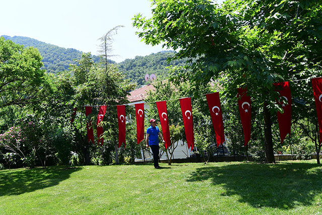 Muharrem İnce arife gününde baba evinde 6