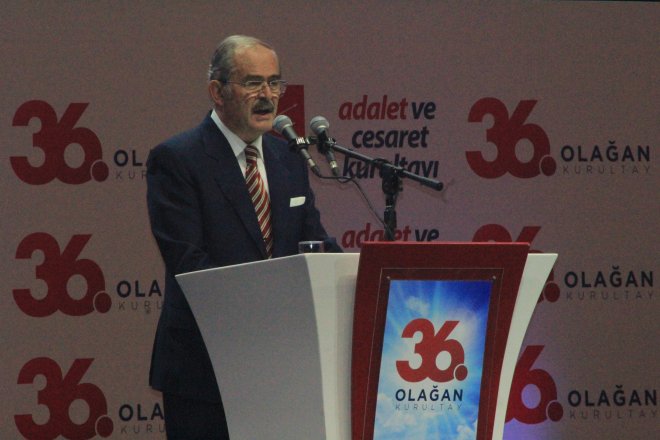 CHP KURULTAYINDAN KARELER 404