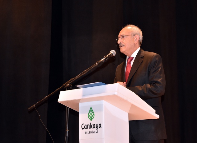 Kılıçdaroğlu ÇGD Ödül Törenine Katıldı 1
