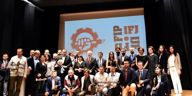 Kılıçdaroğlu ÇGD Ödül Törenine Katıldı 3