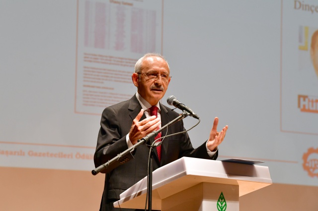 Kılıçdaroğlu ÇGD Ödül Törenine Katıldı 4