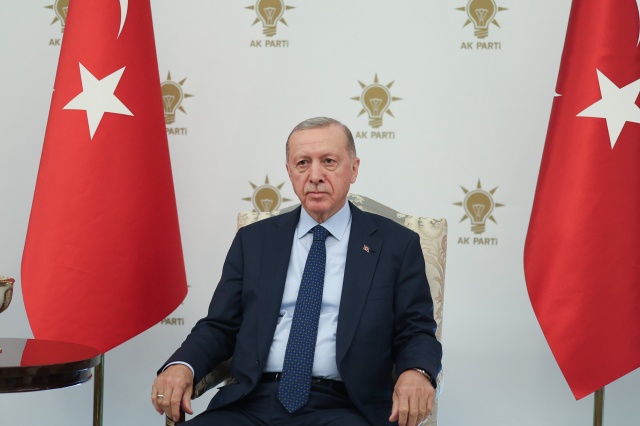 CHP GENEL BAŞKANI ÖZGÜR ÖZEL, CUMHURBAŞKANI ERDOĞAN İLE BİR ARAYA GELDİ 3