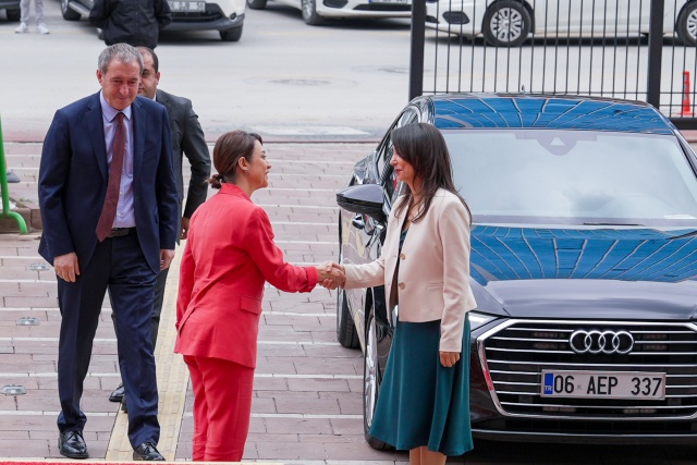 CHP GENEL BAŞKANI ÖZGÜR ÖZEL, DEM PARTİ EŞ GENEL BAŞKANLARI İLE GÖRÜŞTÜ 1