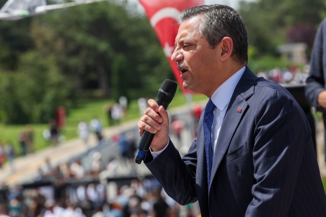 CHP GENEL BAŞKANI ÖZGÜR ÖZEL, BÜYÜK GENÇLİK YÜRÜYÜŞÜNE KATILDI 22