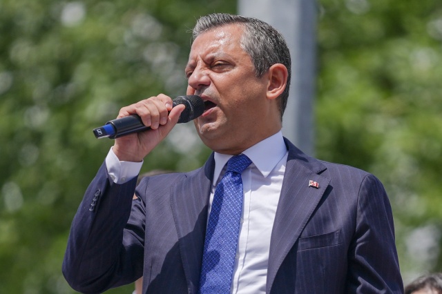 CHP GENEL BAŞKANI ÖZGÜR ÖZEL, BÜYÜK GENÇLİK YÜRÜYÜŞÜNE KATILDI 25