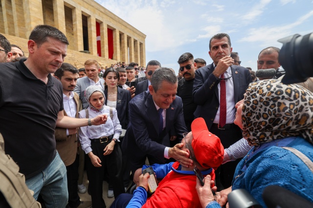CHP GENEL BAŞKANI ÖZGÜR ÖZEL, BÜYÜK GENÇLİK YÜRÜYÜŞÜNE KATILDI 33