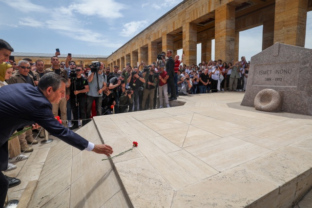 CHP GENEL BAŞKANI ÖZGÜR ÖZEL, BÜYÜK GENÇLİK YÜRÜYÜŞÜNE KATILDI 37