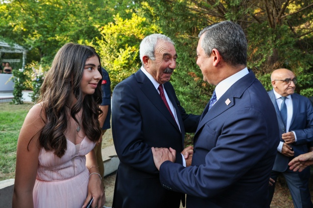 Rıza Akpolat, Yeşim Yankılıç ile evlendi 2