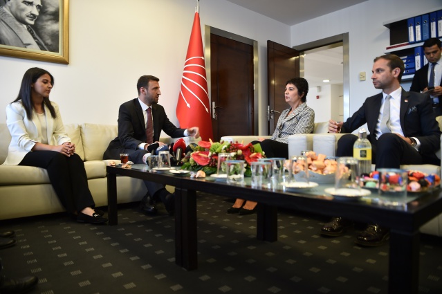 CHP'DE BAYRAMLAŞMA 9