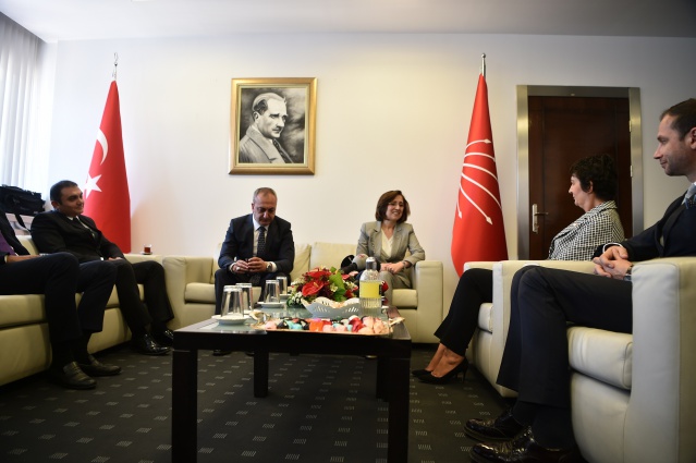 CHP'DE BAYRAMLAŞMA 2