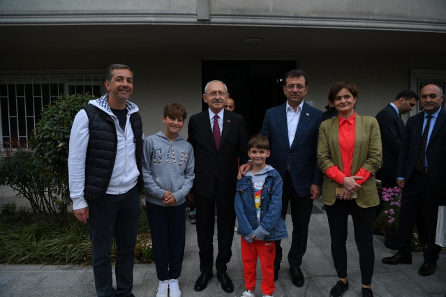 CHP GENEL BAŞKANI KEMAL KILIÇDAROĞLU, TAYFUN KAHRAMAN’IN AİLESİNİ ZİYARET ETTİ 1