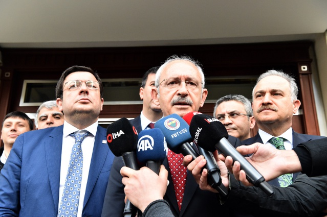 CHP LİDERİNDEN BARTU AİLESİNE TAZİYE ZİYARETİ 1