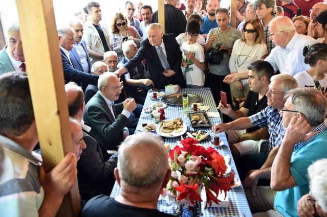 KILIÇDAROĞLU MANAV TÜRKLERİ İLE BULUŞTU 1