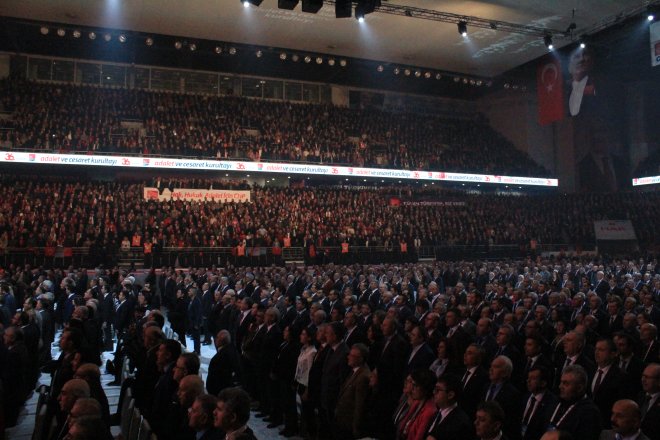 CHP KURULTAYINDAN KARELER 429