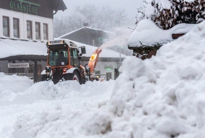 Avrupa'da adeta hayat durdu 20