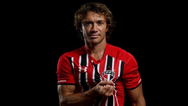 2017 yılında futbolu bırakanlar 14