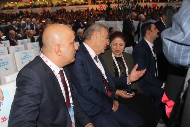 CHP KURULTAYINDAN KARELER 271