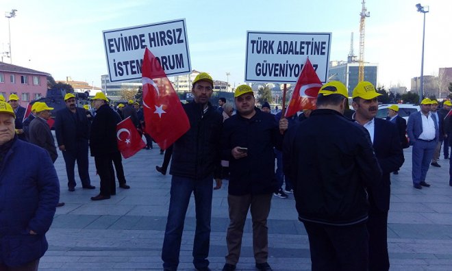 Taksicilerin Uber eylemine CHP'den destek 2