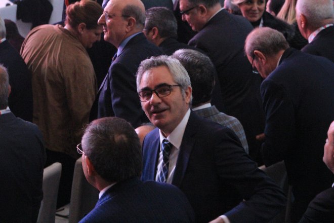 CHP KURULTAYINDAN KARELER 420