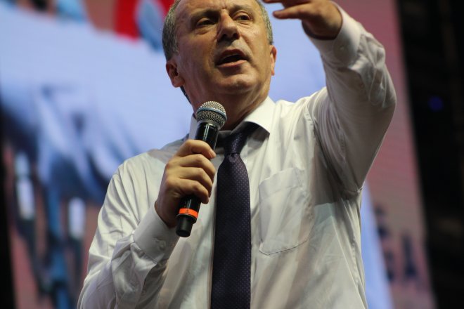 CHP KURULTAYINDAN KARELER 131