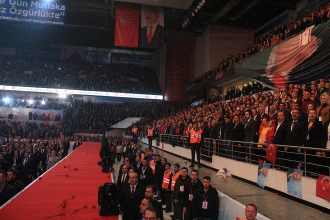 CHP KURULTAYINDAN KARELER 430