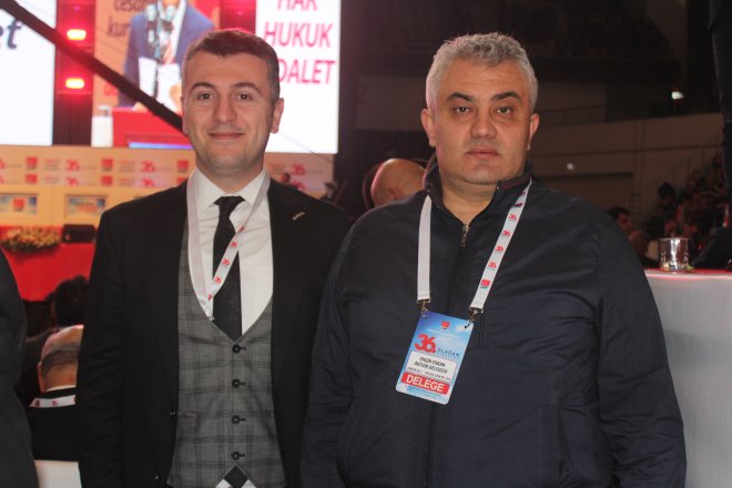 CHP KURULTAYINDAN KARELER 359