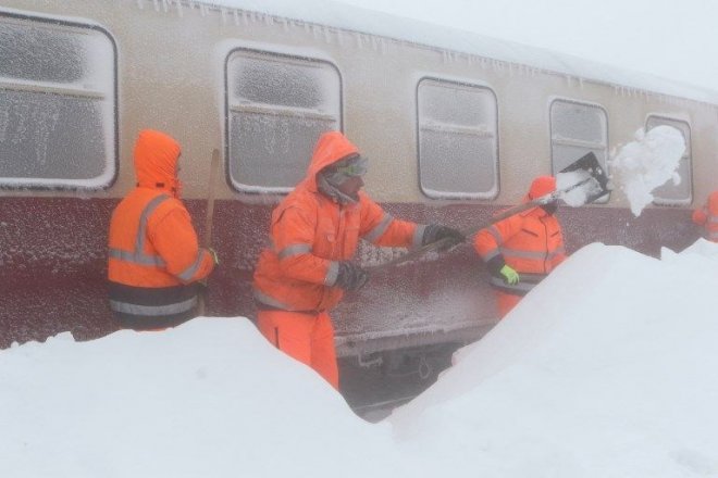 Avrupa'da adeta hayat durdu 3